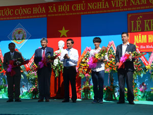 ベトナム ルォン・テ・ヴィン中学校への教育支援 (2014-15)